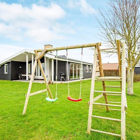 8 Person Holiday Home In 에벨토프트 외부 사진