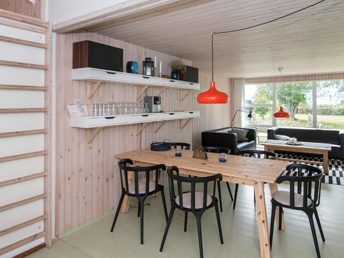 8 Person Holiday Home In 에벨토프트 외부 사진